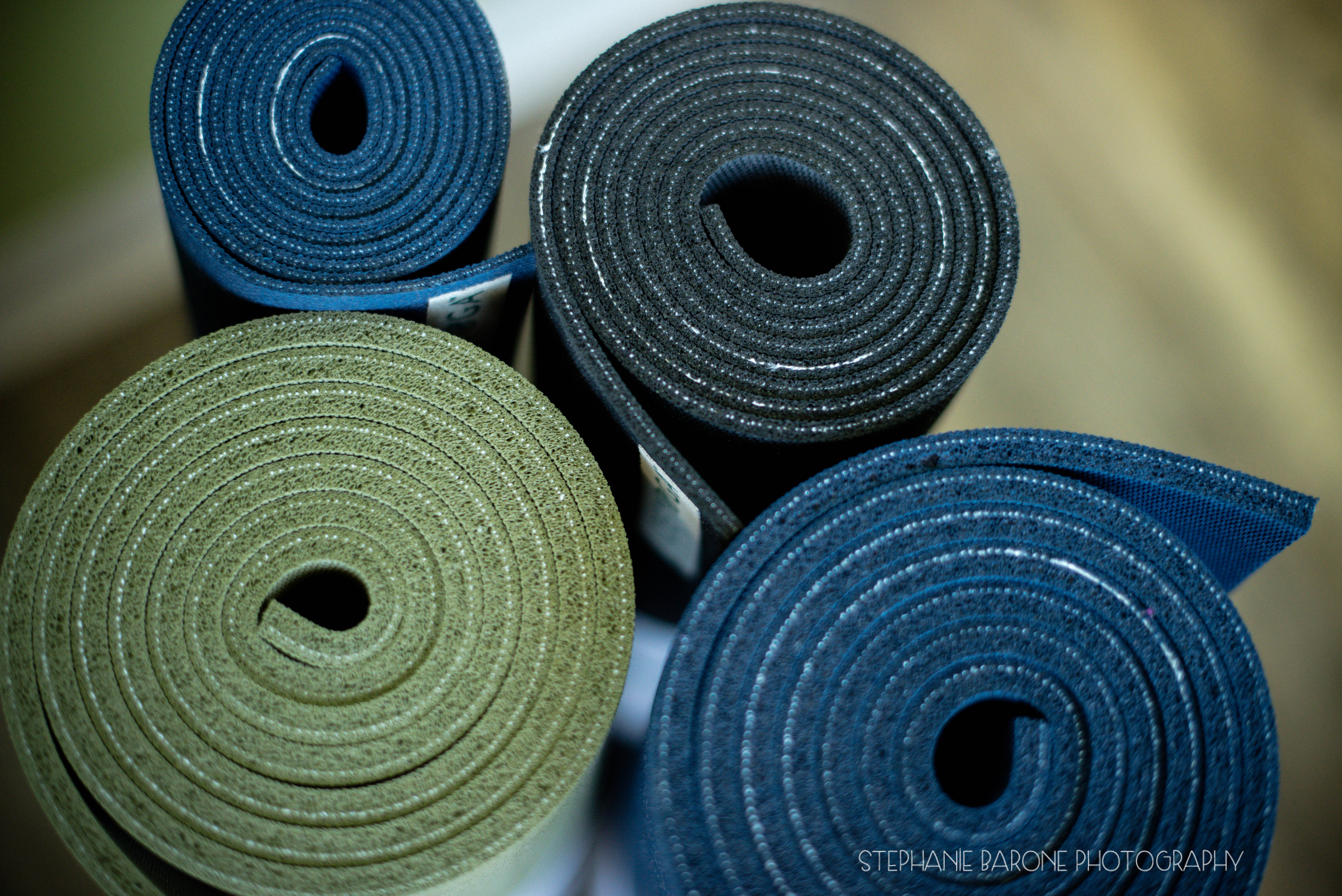 how to pick a yoga mat
